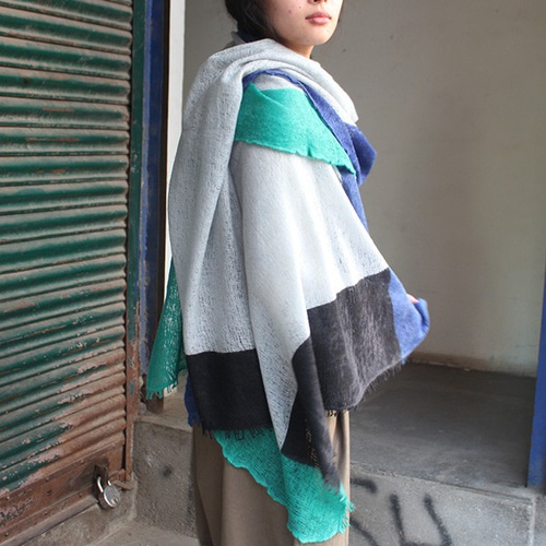 ◉限定色◉ ピュアカシミヤ大判グラデーションショール ブルー  