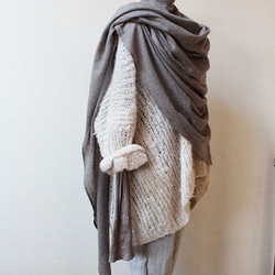 手織羊絨披肩大幅面單希瑟·布朗 第3張的照片