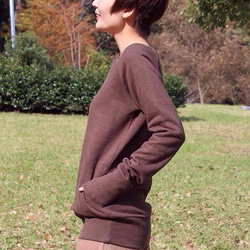 成人長運動衫麻×有機棉灰褐色 第1張的照片
