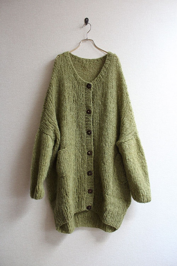 淺綠橄欖色手工編織馬海毛長開襟衫 第8張的照片