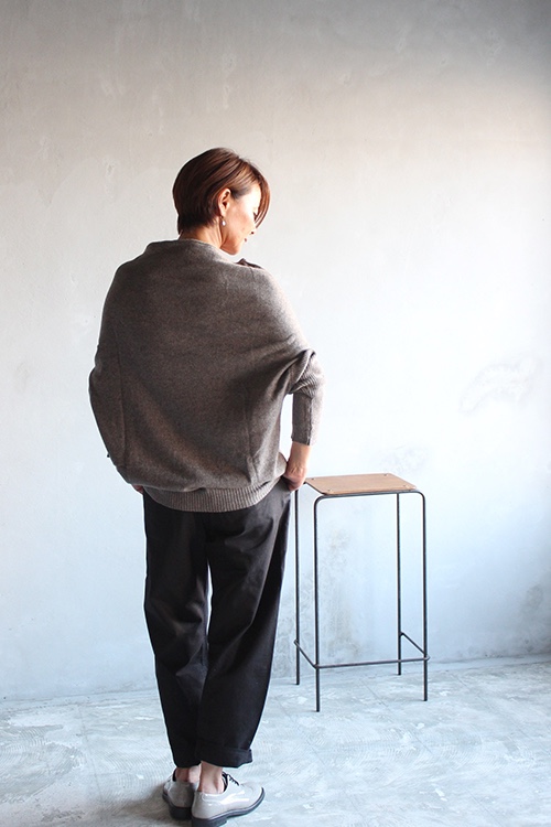 ピュアカシミヤ　ボタンカーディガン　グレーブラウン