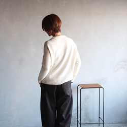 純羊絨圓領毛衣 白色 第2張的照片