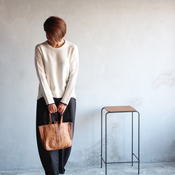 純羊絨圓領毛衣 白色 第4張的照片