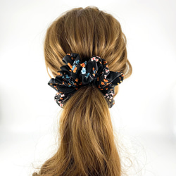Hair accessory : シュシュ " Botanical Flowers. " 8枚目の画像