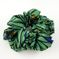 Hair accessory : シュシュ " Botanical green. " 4枚目の画像
