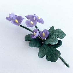 野に咲く花のブローチ（薄紫花） 2枚目の画像