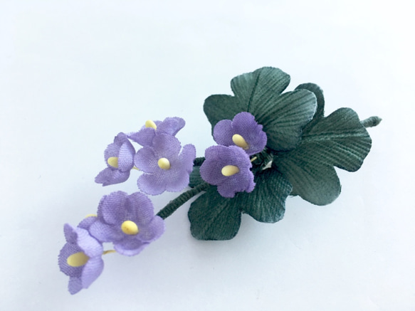 野に咲く花のブローチ（薄紫花） 4枚目の画像