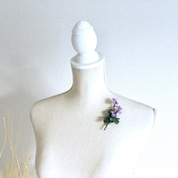 野に咲く花のブローチ（薄紫花） 5枚目の画像