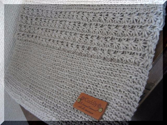 クラッチバックにもリネン１００％糸で編んだ大きめファスナーポーチ♪ 2枚目の画像