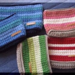 純羊毛手工編織的星狀鉤針編織彩色拉鍊小袋♪（草地） 第5張的照片