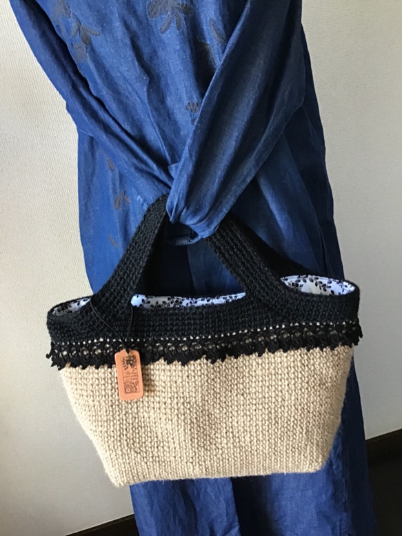 [定做]雙色麻線方籃背（黑色），手工編織蕾絲，內層布 第4張的照片