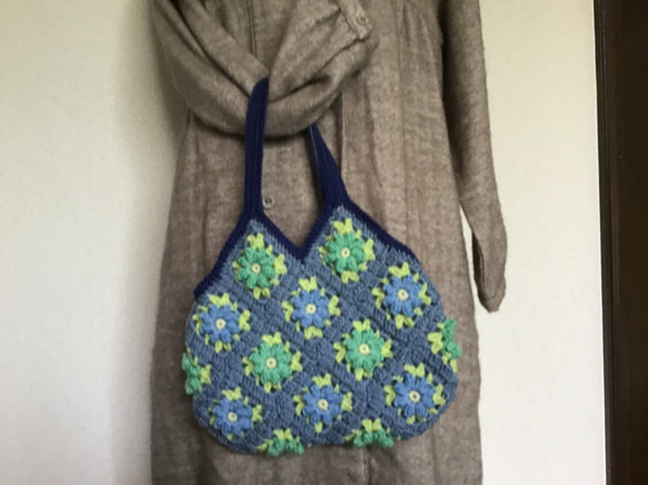 [訂製] 羊毛花朵圖案包 (藍色配綠色花朵) [Creema 獨家] 第4張的照片