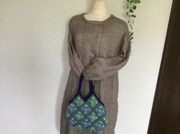 [訂製] 羊毛花朵圖案包 (藍色配綠色花朵) [Creema 獨家] 第6張的照片