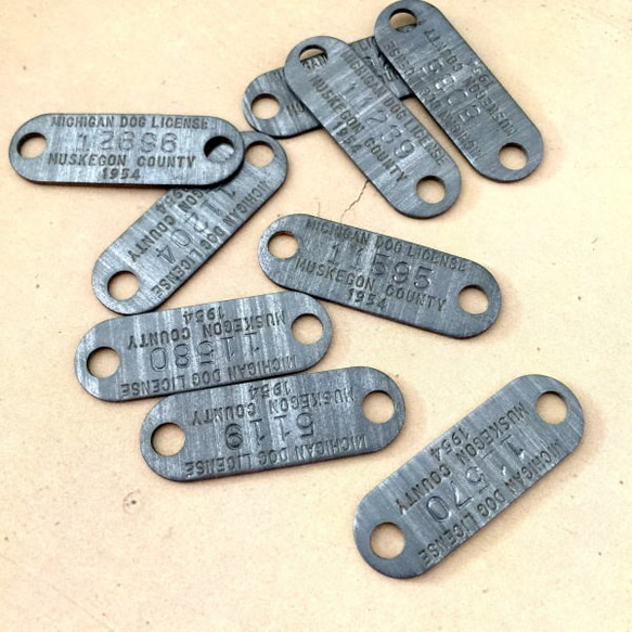 ポ*ラ様 肉厚ドッグタグコカコーラ vintage. 渋い真鍮ブラス製 1950 075・ヴィンテージ ドッグタグ 3枚セット 金属パーツ