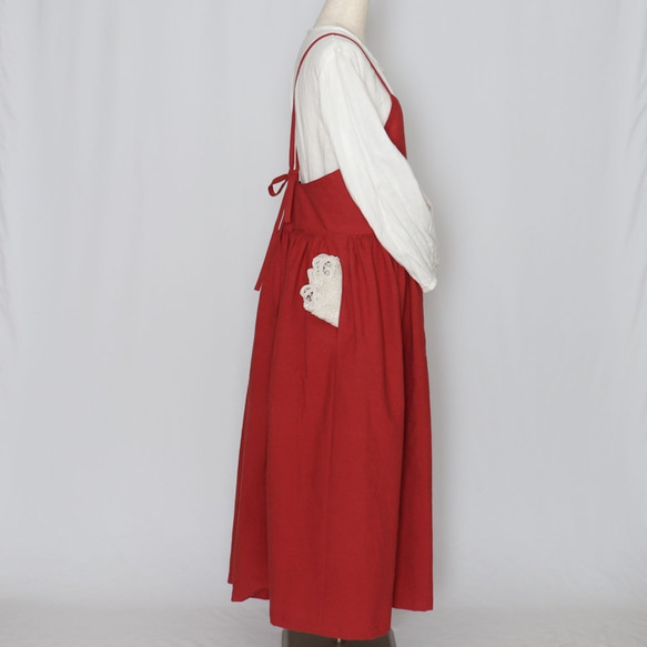 サロペットスカート（紅色） 2枚目の画像