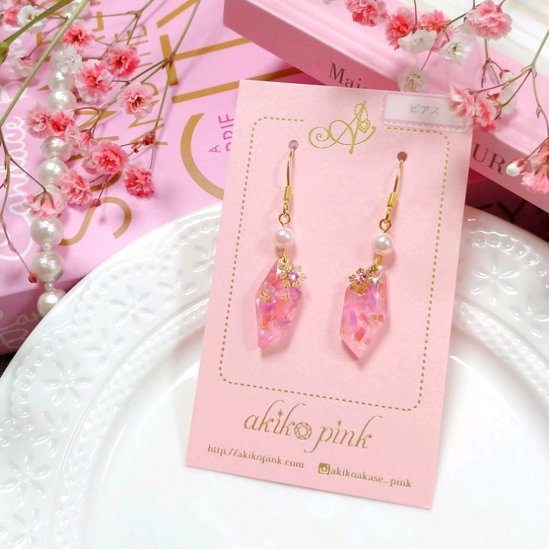 新品 大人気商品  レジンピアス イヤリング ハンドメイドアクセサリー k.akiko様おまとめ♡ ピアス