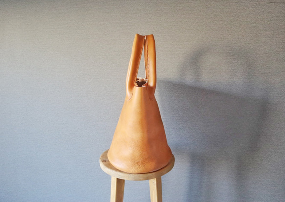 【SALE】レザーの大きめバケツバッグ　一点物 