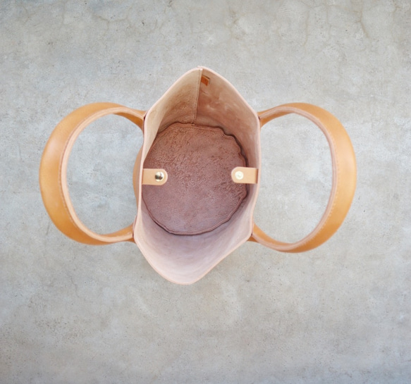 【SALE】レザーの大きめバケツバッグ　一点物 