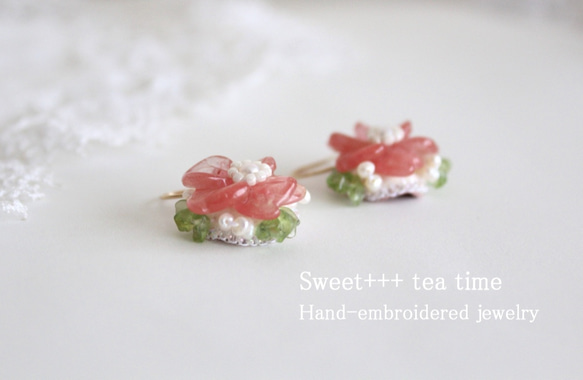 芙蓉★刺繡櫻桃耳環珍珠水晶，橄欖石 第2張的照片