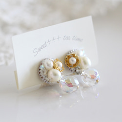 牡丹雪★淡水真珠とシルキーパールの刺繍イヤリング 2枚目の画像