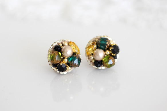 森林禮物◆法國製造的亮片和玻璃珠寶秋季刺繡耳環 第1張的照片