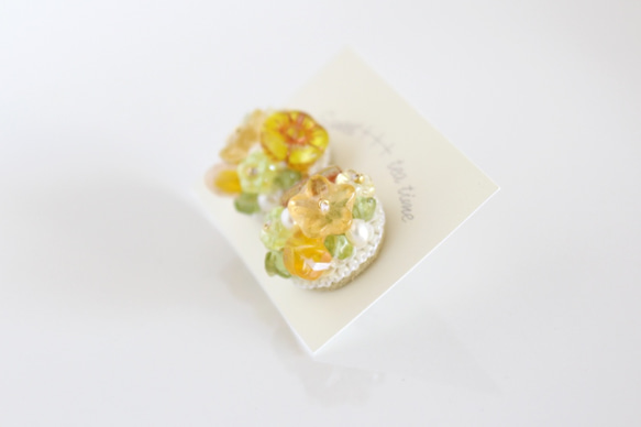 檸檬彩色花束◆歐珠和橄欖石刺繡耳環 第4張的照片