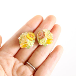 檸檬彩色花束◆歐珠和橄欖石刺繡耳環 第5張的照片