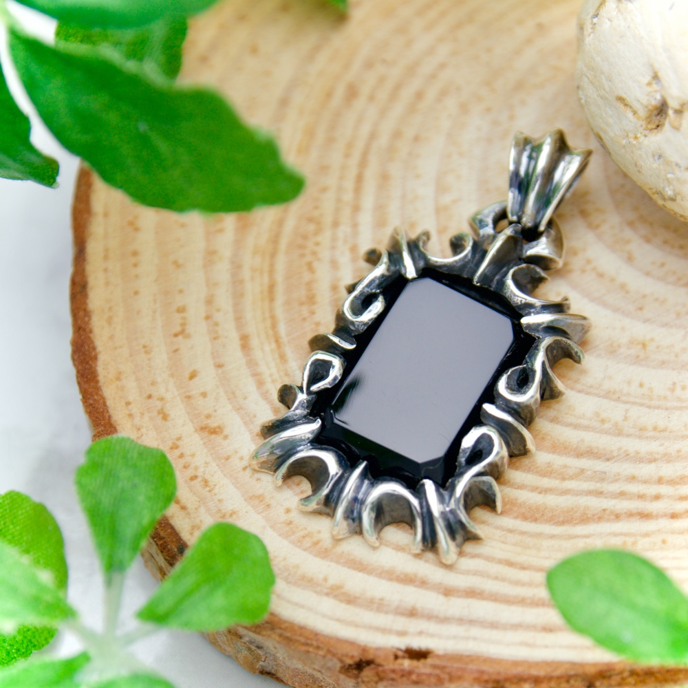 ブラック・オニックス　シルバーペンダントトップ