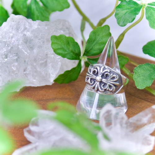 シルバーリング】 百合の紋章 指輪・リング しださん(=ﾟωﾟ) 通販