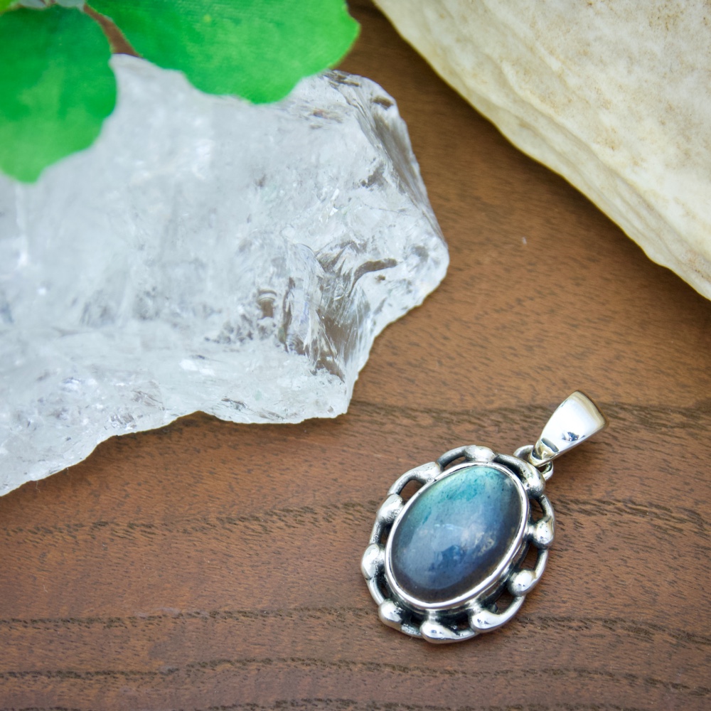 ラブラドライト シルバー　ペンダント・トップ vre.５