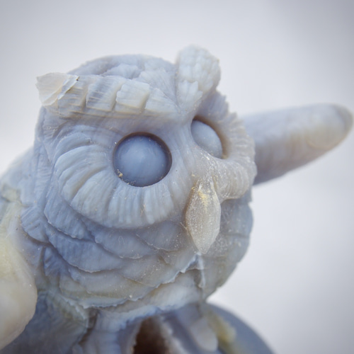 宝石彫刻】アゲート（ジオード）・フクロウ 天然石 しださん(=ﾟωﾟ