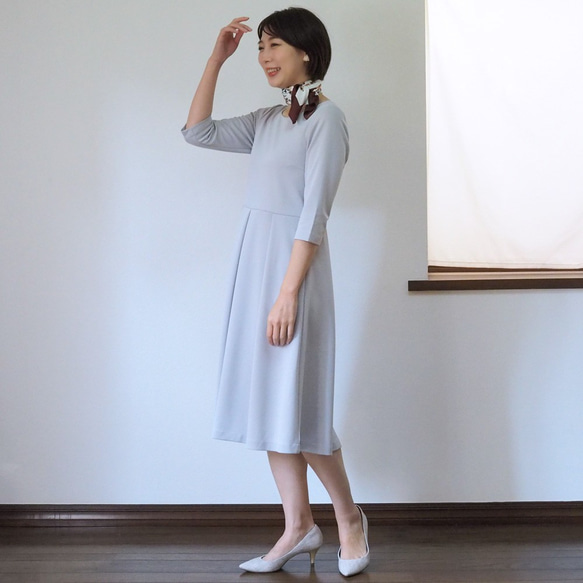 【訂做】阿米甚風格簡約連衣裙◇白灰色（運動材質） 第2張的照片