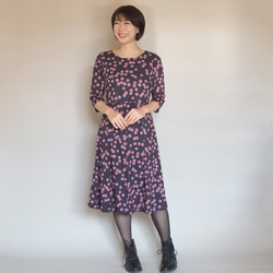 【訂做】阿米甚風格簡約連衣裙◇粉色隨機圓點圖案（灰色） 第9張的照片