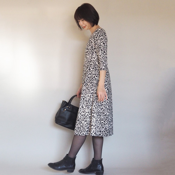 [定做的XS-LL]阿米甚人式簡單連衣裙◇豹紋*厚面料* 第4張的照片