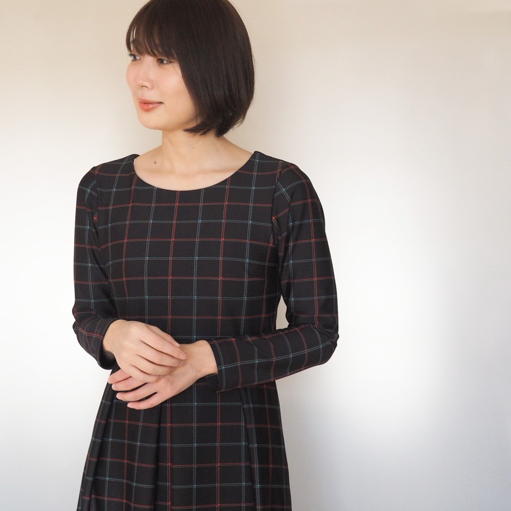 【受注制作】アーミッシュ風シンプルワンピース◇ブラック・チェック柄 *厚手ストレッチ生地*