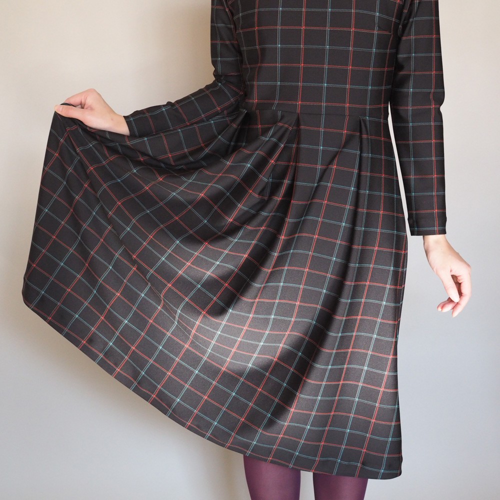 【受注制作】アーミッシュ風シンプルワンピース◇ブラック・チェック柄 *厚手ストレッチ生地*