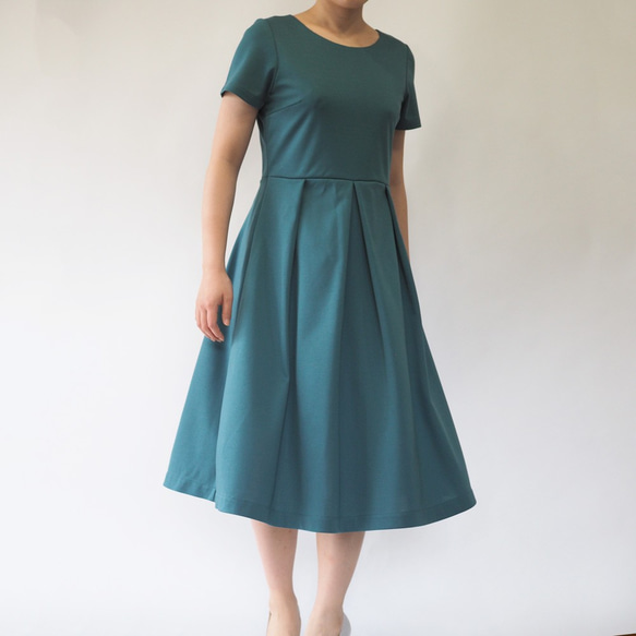 [M]阿米甚人風格的簡單連衣裙◇短袖（苔綠色）*經典面料* 第10張的照片