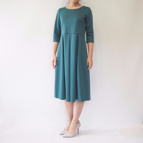 [M]阿米甚人風格的簡單連衣裙◇四分之三袖（苔綠色）*經典面料* 第10張的照片