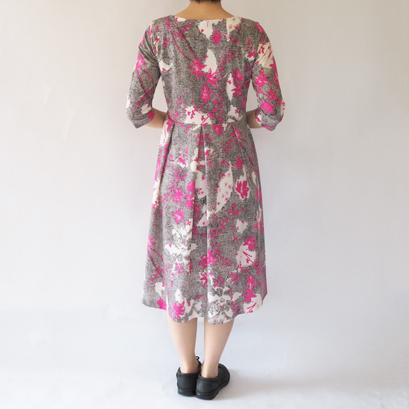 【XS-LL定做】阿米甚風簡約連衣裙◇粉色楓木紋 第8張的照片