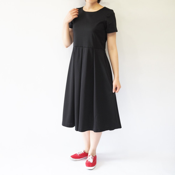 [S]阿米甚風格簡單連衣裙◇短袖（正式黑色）*經典面料* 第3張的照片