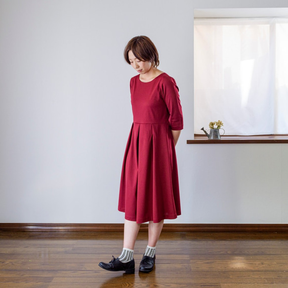 [L]阿米甚人風格的簡單連衣裙◇四分之三袖（酒紅色）*經典面料* 第4張的照片