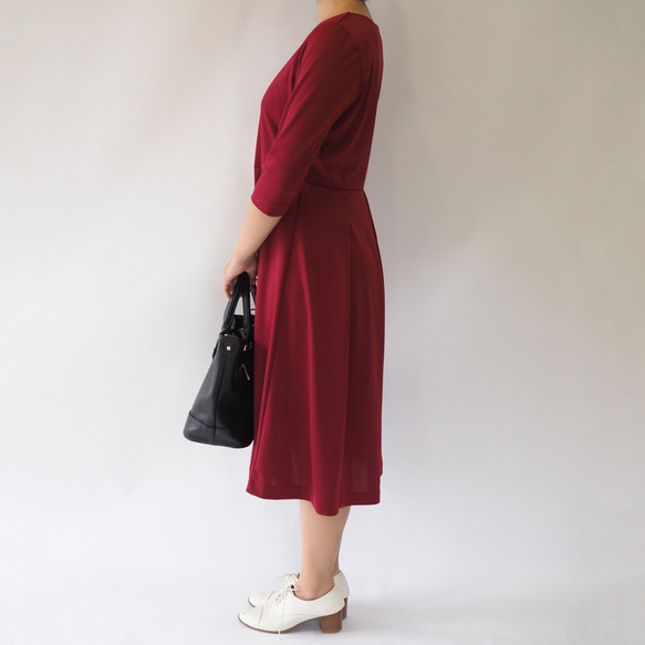 [M]阿米甚人風格的簡單連衣裙◇四分之三袖（酒紅色）*經典面料* 第8張的照片