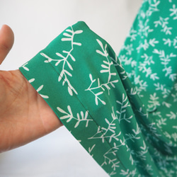 [S]阿米甚人式簡單連衣裙◇四分之三的袖子（植物圖案，綠色）*薄面料* 第5張的照片