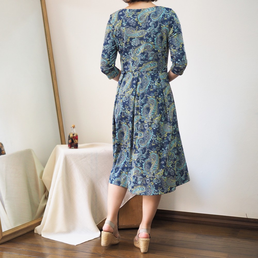 【受注制作】アーミッシュ風シンプルワンピース◇グリーン・ペイズリー柄（薄手生地）