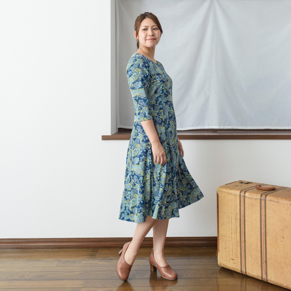 【受注制作】アーミッシュ風シンプルワンピース◇グリーン・ペイズリー柄（薄手生地）