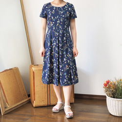 [M]阿米甚式簡單連衣裙◇短袖（花園花紋，海軍藍）*面料略薄* 第7張的照片