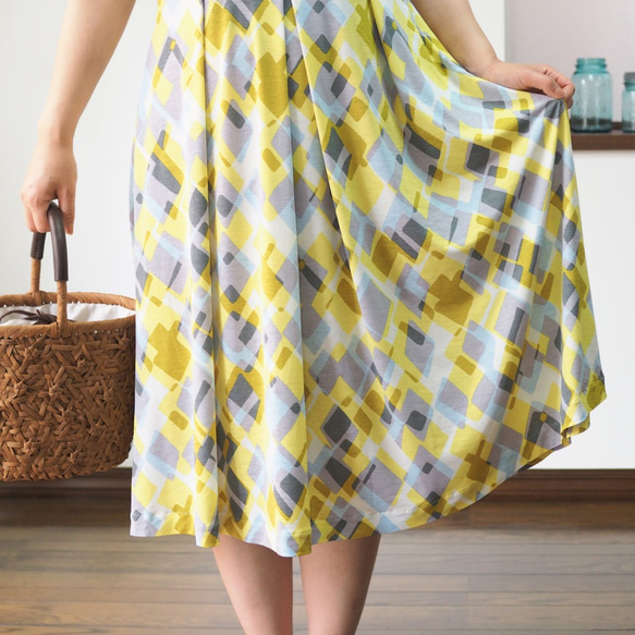 [XS-LL定制生產]阿米甚人風格的簡單連衣裙◇黃色和灰色的菱形圖案（薄面料） 第6張的照片