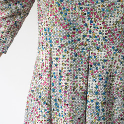 [XS-LL定做]阿米甚人風格的簡單連衣裙◇手風琴風格的材料（小花和方形圖案） 第8張的照片