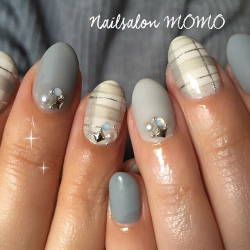 ♡モノトーングレーチェックネイル♡ ネイルチップ　ハンドメイド グレーチェックネイル トレンドネイル♡ ネイルチップ（つけ爪