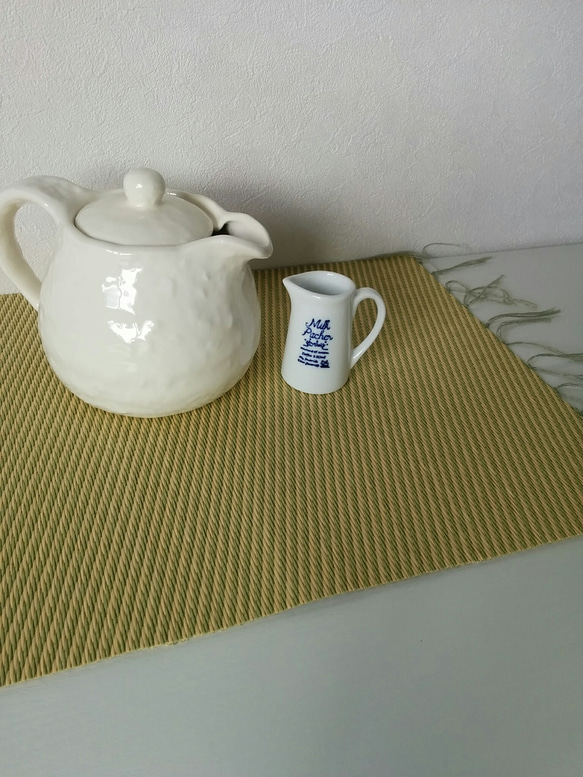 和紙の畳のランチョンマット　変わり織　緑×黄金 5枚目の画像